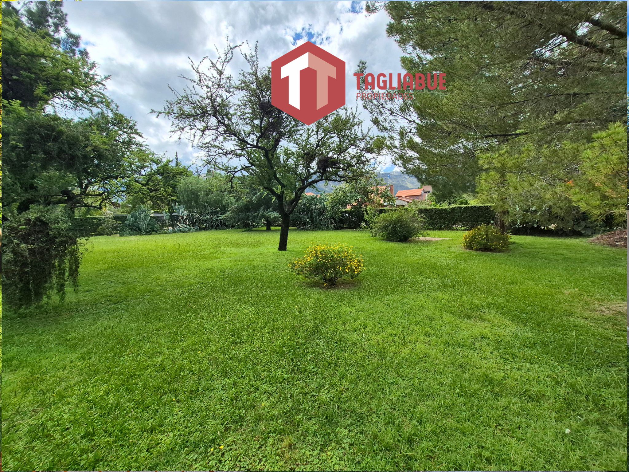 Lote en esquina con gas natural en Los Estribos Merlo San Luis