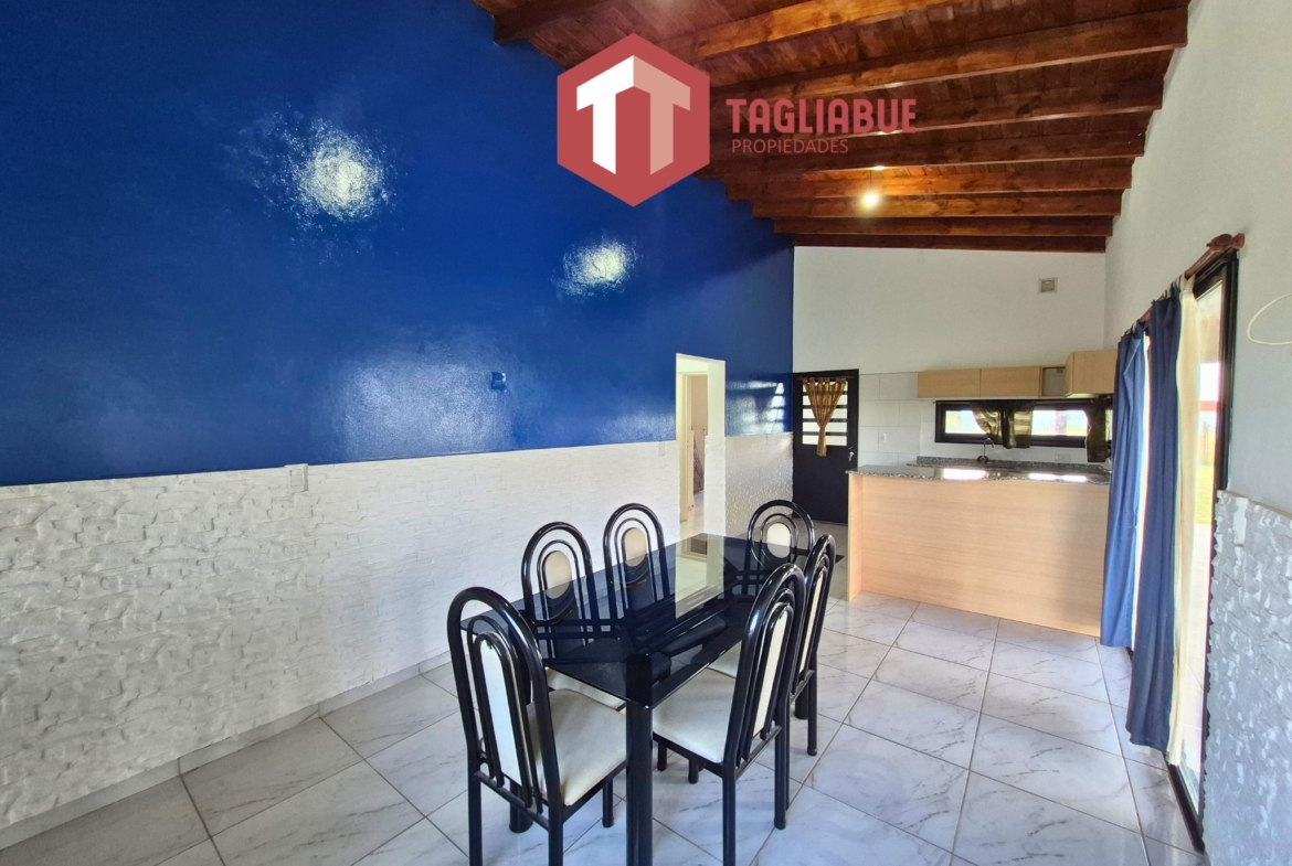 Dos casas y gran terreno