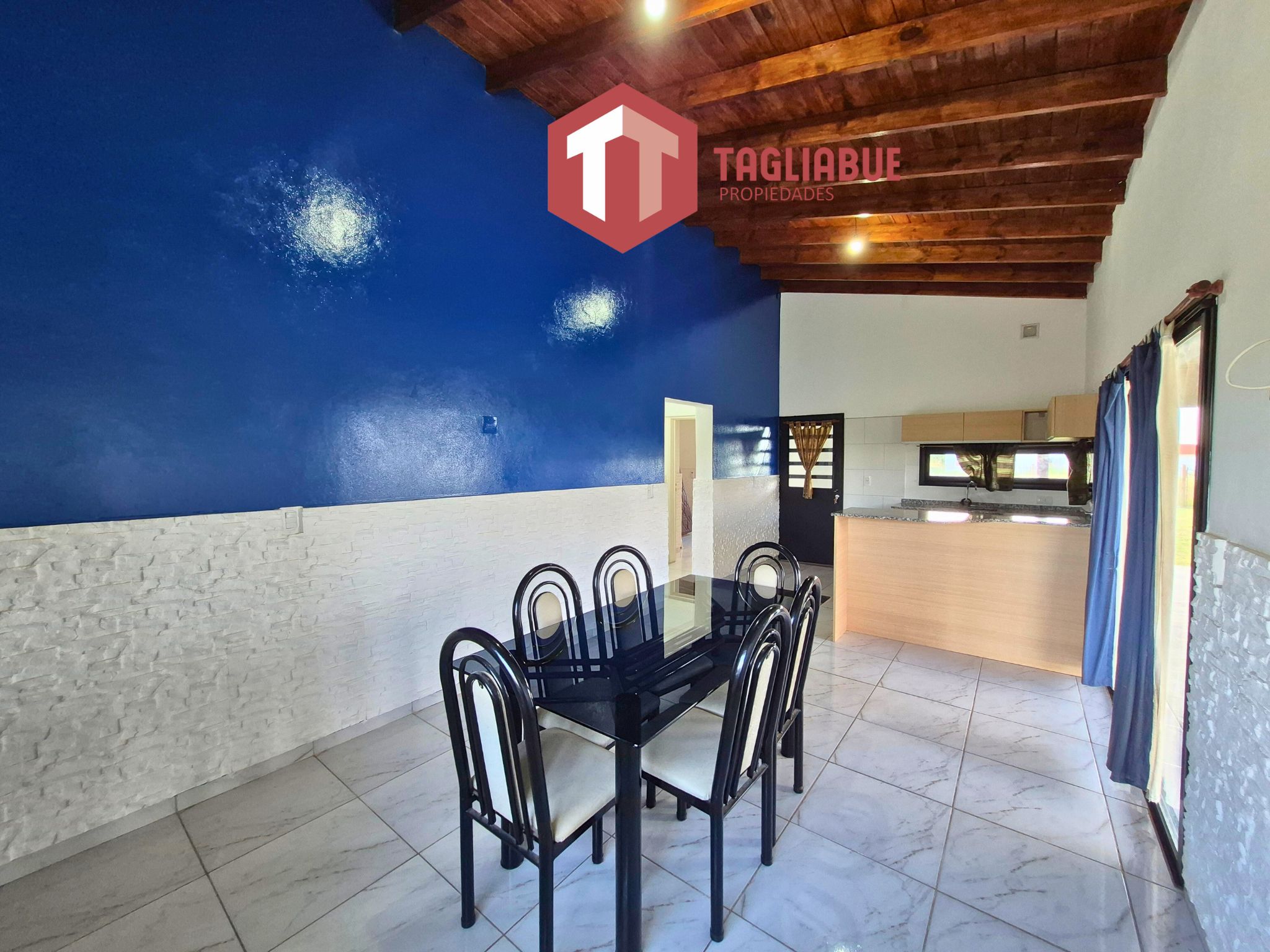 Dos casas y gran terreno